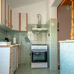 Apartman 2425 *